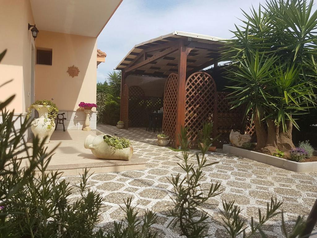 B&B L'Oasi Del Sole Uggiano La Chiesa Buitenkant foto