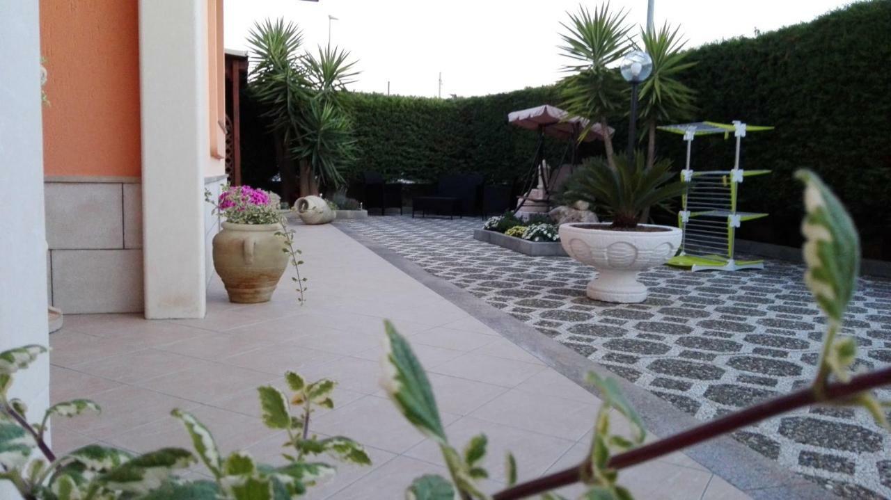 B&B L'Oasi Del Sole Uggiano La Chiesa Buitenkant foto